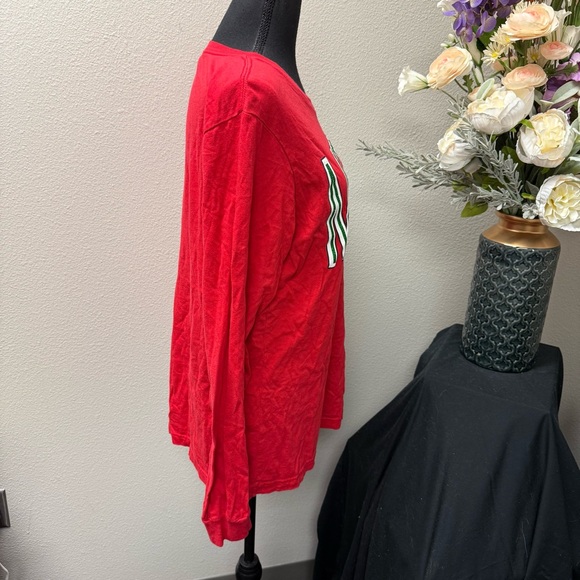 Texas True Threads Red “MERRY” Long Sleeve Graphic Tee L Christmas Holiday Top - Picture 4 of 6